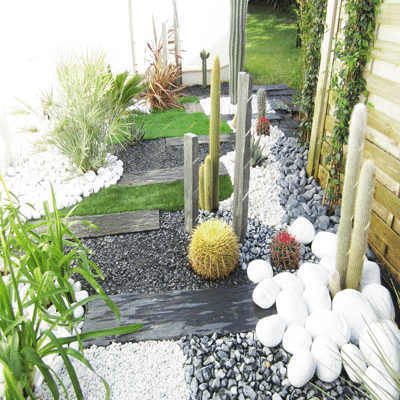 déco avec des rochers et des cailloux