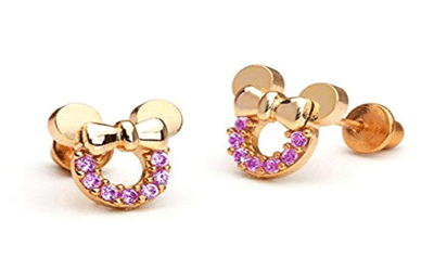 Des boucles d’oreille Mickey Mouse